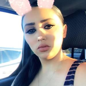 Meet your Posher, Idalia